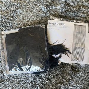 Fringe curtain (2) black